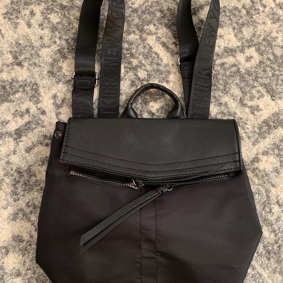 Small backpack. - Picture 2 of 7